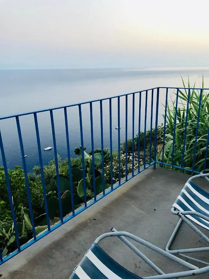 Villa Vista Mare A Filicudi Pecorini