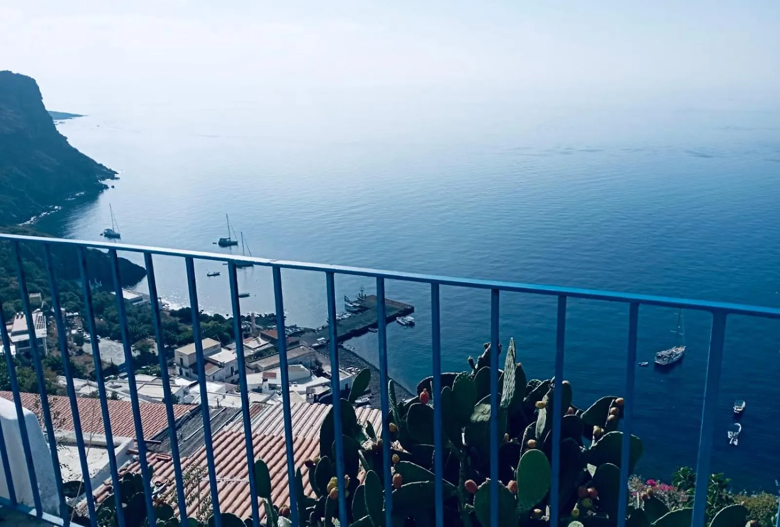Villa Vista Mare A Filicudi Pecorini Italien