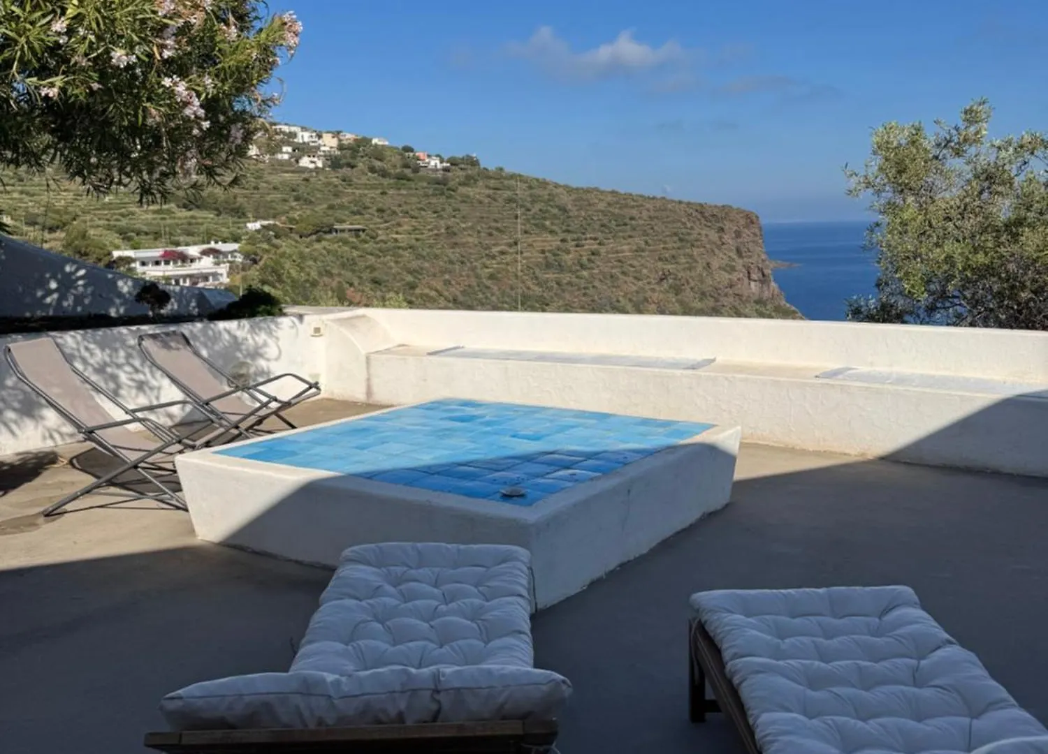 Villa Vista Mare A Filicudi Pecorini