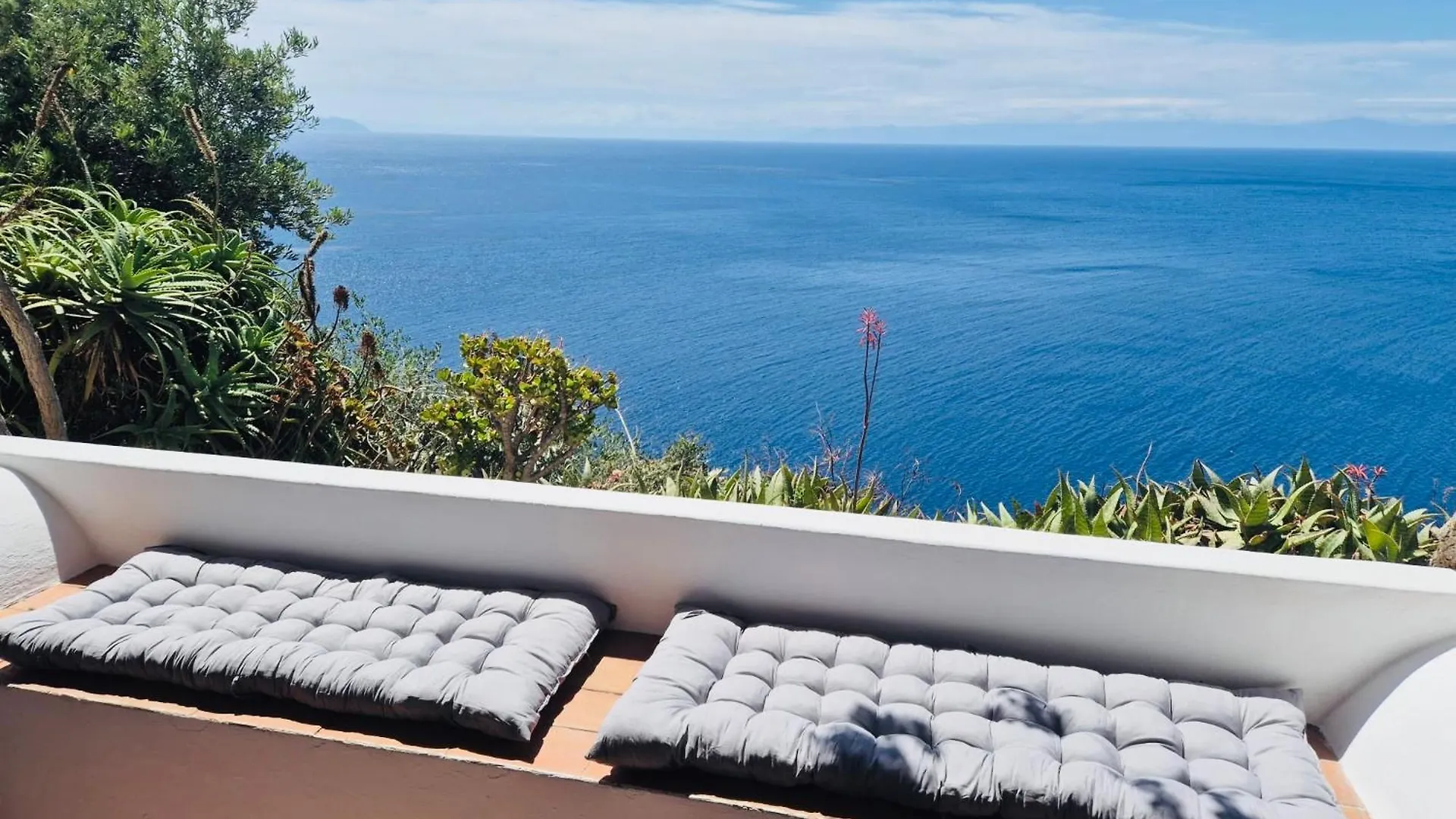 Villa Vista Mare A Filicudi Pecorini Italien